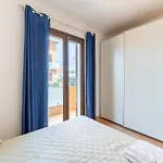아파트 In With Private Terrace 카스텔사르도
